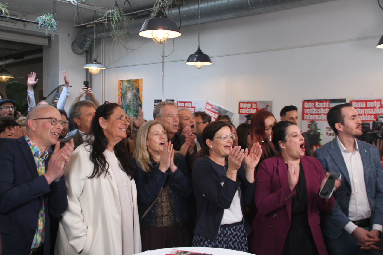 Gioia per il no all'iniziativa anti-SSR